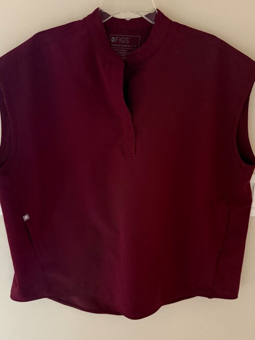 FIGS Rafaela Scrub Top Burgundy Women's XL